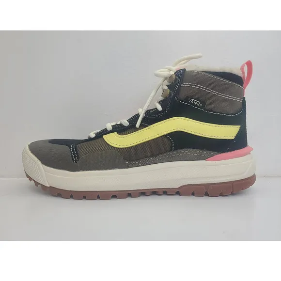 VANS Ultrarange Exo Hi Water Repellent Shoe Sherpa Lined Boots Girls 3.5