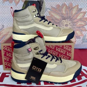 Vans WMNS Ultrarange ExoTaos TaupeVN0A4BVSYUUSneakers Boots