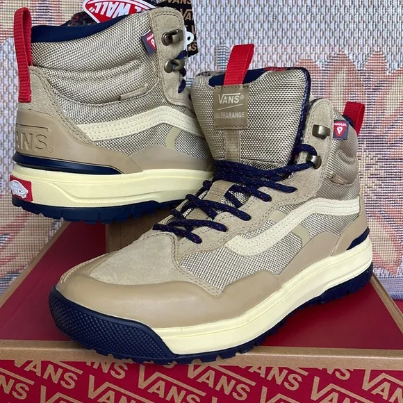 Vans WMNS Ultrarange ExoTaos TaupeVN0A4BVSYUUSneakers Boots