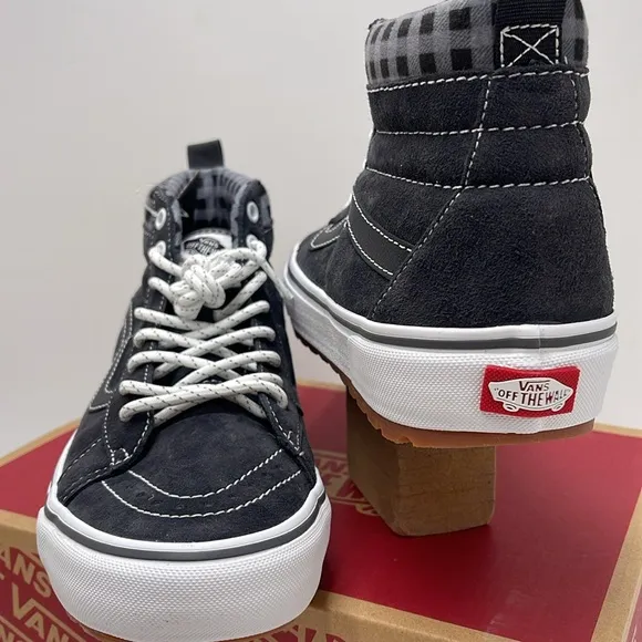 Vans Women’s Sk8-Hi Mte-1 Plaid Grey/WhiteVN0A5HZYGYW Boots Sneakers