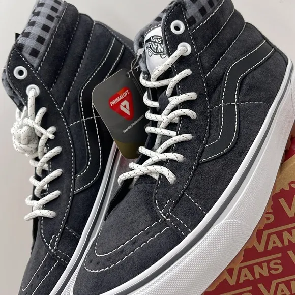 Vans Women’s Sk8-Hi Mte-1 Plaid Grey/WhiteVN0A5HZYGYW Boots Sneakers