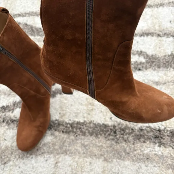 Varda Brown Suede Heeled Boots