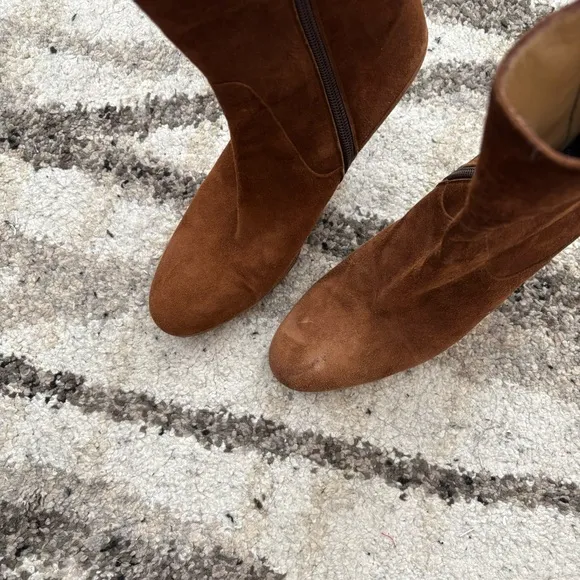 Varda Brown Suede Heeled Boots