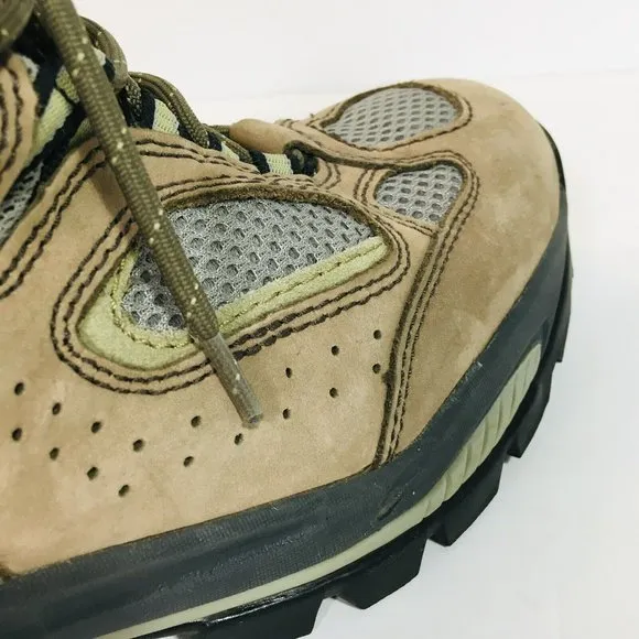 VASQUE Breeze Women’s Gore-Tex Hiking Boots Sz 9.5M 7465 Vibram Sole