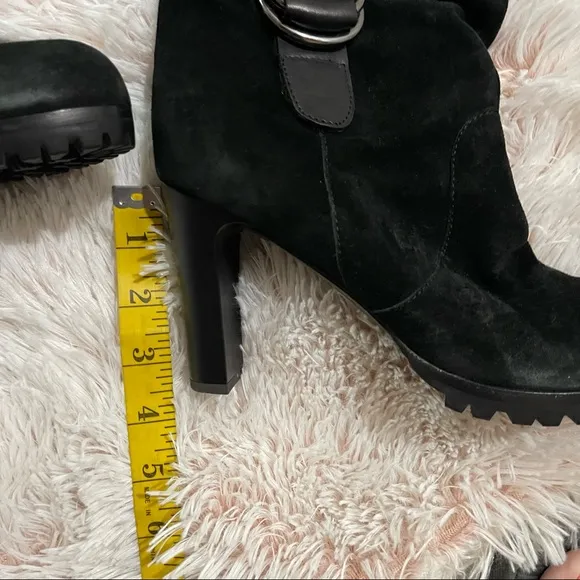Vicini Tapeet suede heeled boots womens size 6.5/37 EU