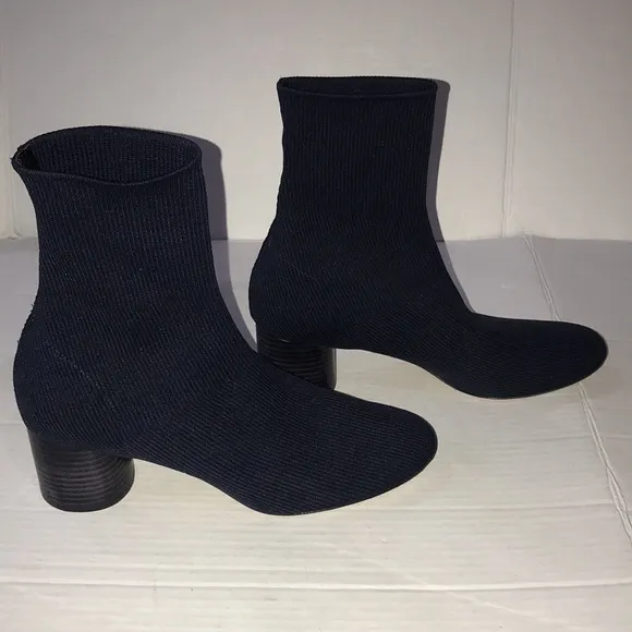 Vince Blue‎ Box Tasha Navy Boots/Booties