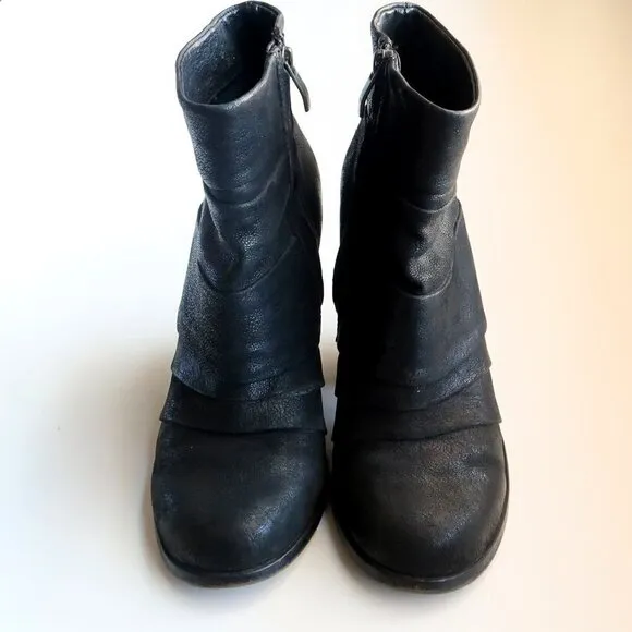 Vince Camuto Black Leather Chunky Stacked Wooden Heel Boots / Booties Size 7