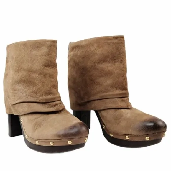 Vince Camuto Distressed Leather CoCo Fold-Over Cuffed Top Clog Booties Size 10