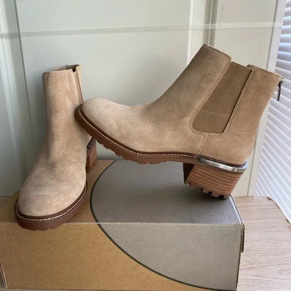 Vince Camuto suede Chelsea Boots Brown/Tan - W 7.5