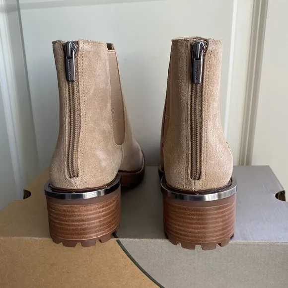 Vince Camuto suede Chelsea Boots Brown/Tan - W 7.5