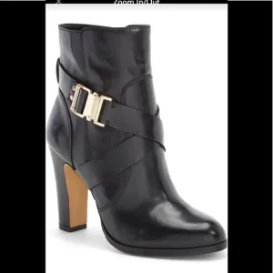 Vince Camuto Women’s Connolly Belted Boots Size 5M