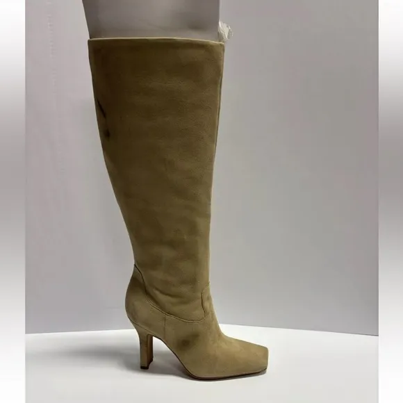 Vince Camuto Women’s Kalinder, Tortilla High Suede Boots, Size 7.5 M.