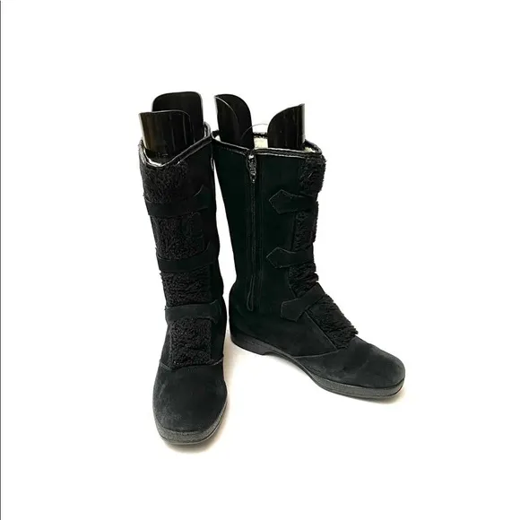 Vintage 1970s black suede fleece lined snow boots