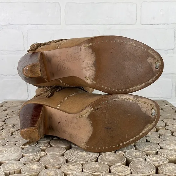 Vintage 70’s Zodiac USA Tan Suede Western Chunky Wooden Heel Cowgirl Boots 5