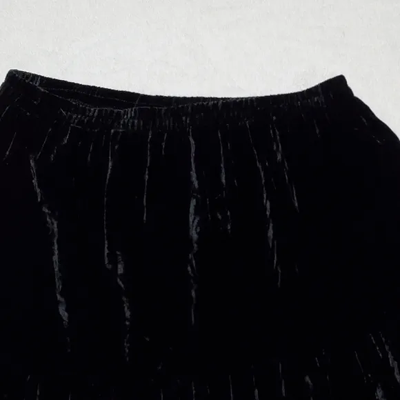 Vintage 90s White Stag Black Tiered Velvet Stretch High Waist Midi Prairie Skirt