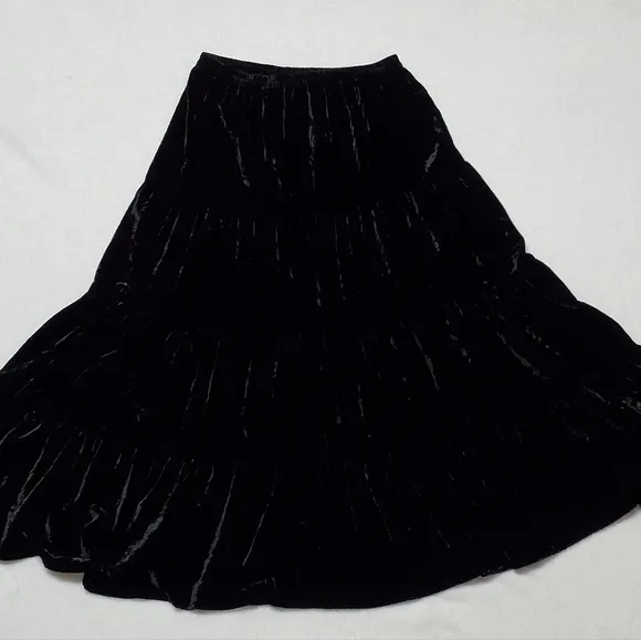 Vintage 90s White Stag Black Tiered Velvet Stretch High Waist Midi Prairie Skirt