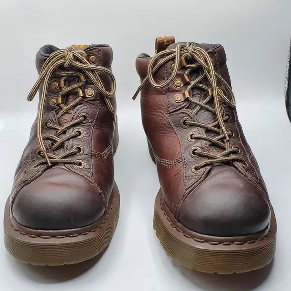 Vintage 90s Y2K chunky 1&quot; sole with a 1.5&quot; heel brown Dr Martens airwair