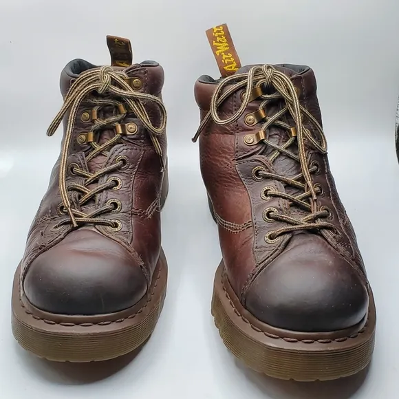 Vintage 90s Y2K chunky 1&quot; sole with a 1.5&quot; heel brown Dr Martens airwair