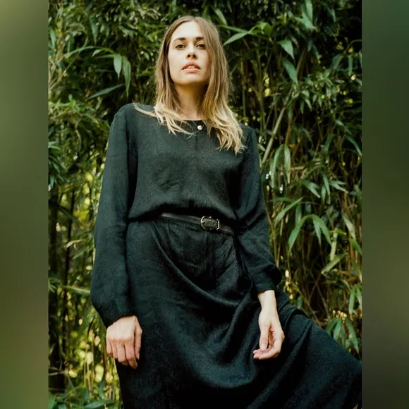 Vintage Black Long-Sleeve Midi Dress