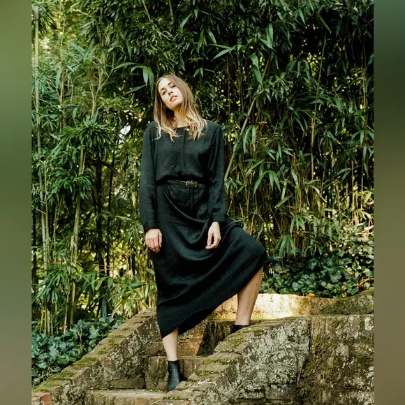 Vintage Black Long-Sleeve Midi Dress