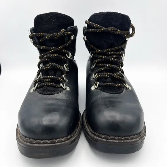 Vintage Blondo Waterproof Leather Lug Sole Lace Up Chunky Boots
