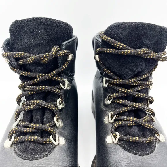 Vintage Blondo Waterproof Leather Lug Sole Lace Up Chunky Boots