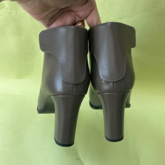 Vintage Grayish Brown Via Spiga All Leather Ankle Boots with Chunky Heel