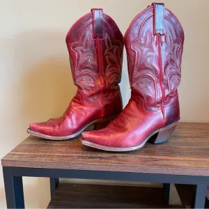 Vintage Justin Women’s Red Cowboy Boots Size 6