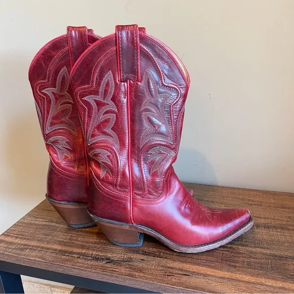 Vintage Justin Women’s Red Cowboy Boots Size 6