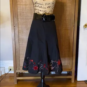 Vintage Karen Millen embroidered flare skirt