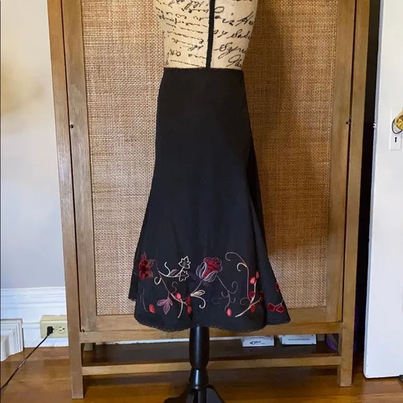 Vintage Karen Millen embroidered flare skirt