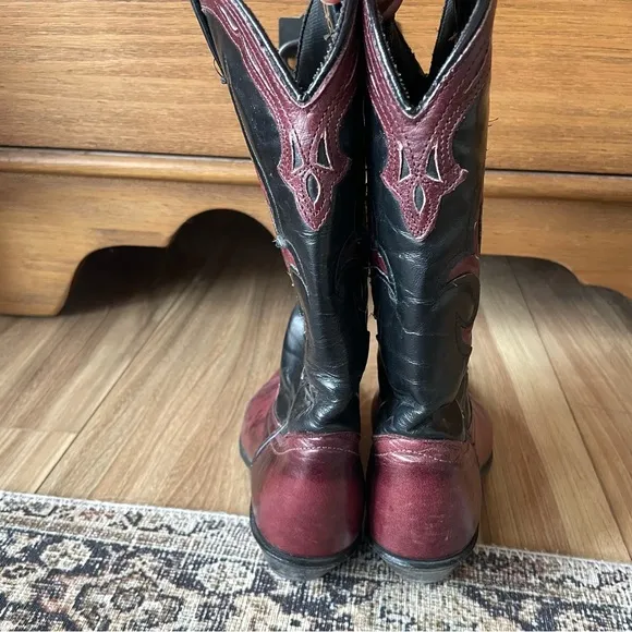 Vintage Leather Embroidered Cowboy Western Boots in Burgundy/Black - 7