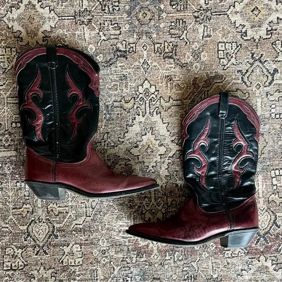 Vintage Leather Embroidered Cowboy Western Boots in Burgundy/Black - 7