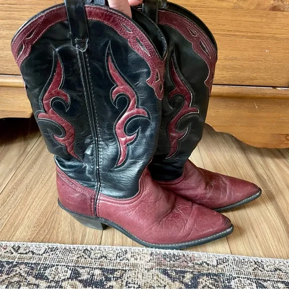 Vintage Leather Embroidered Cowboy Western Boots in Burgundy/Black - 7