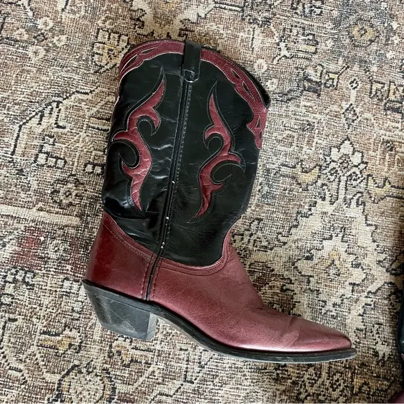 Vintage Leather Embroidered Cowboy Western Boots in Burgundy/Black - 7