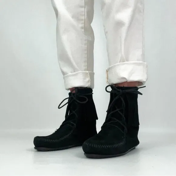 Vintage Minnetonka Fringed Lace-Up Suede Moccasin Boots