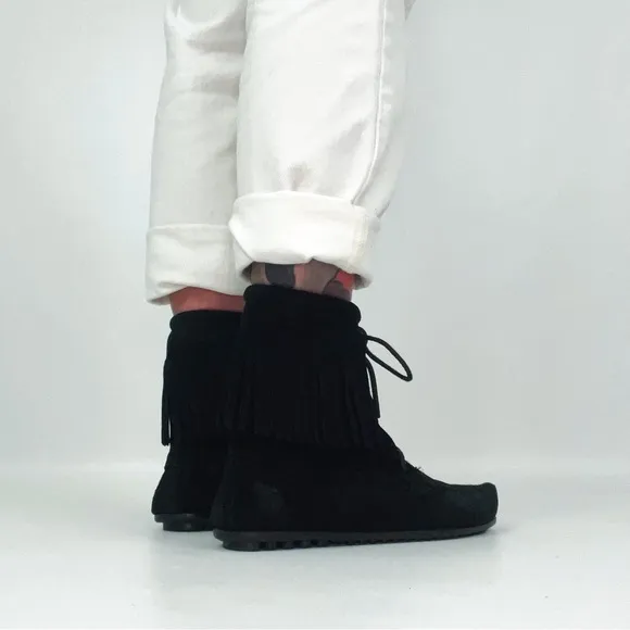Vintage Minnetonka Fringed Lace-Up Suede Moccasin Boots
