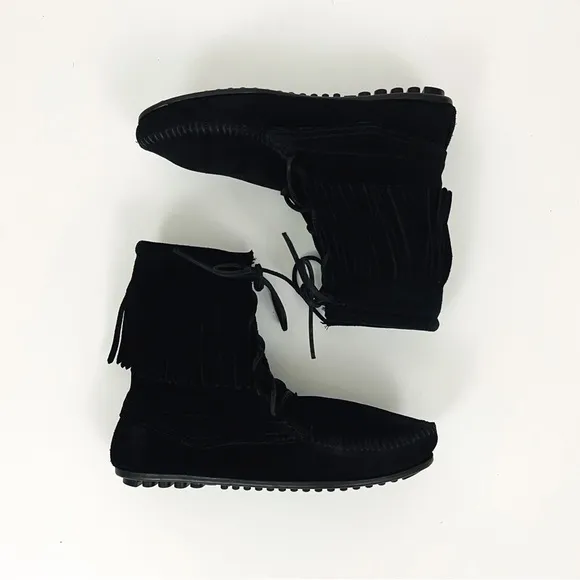 Vintage Minnetonka Fringed Lace-Up Suede Moccasin Boots