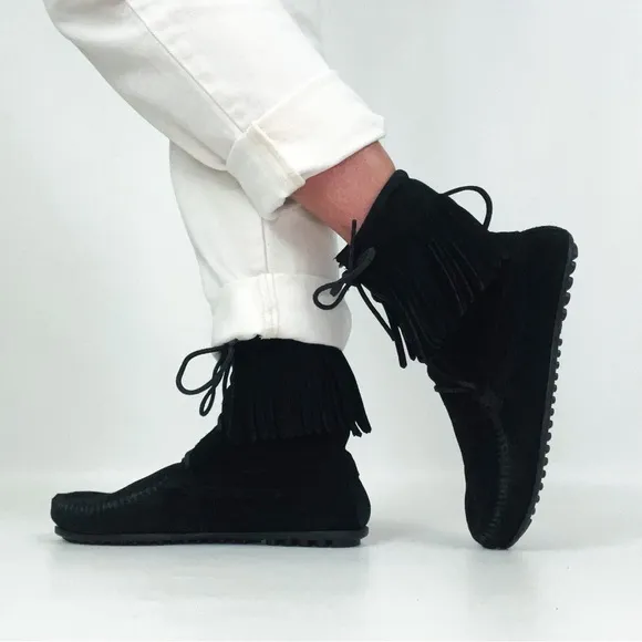Vintage Minnetonka Fringed Lace-Up Suede Moccasin Boots
