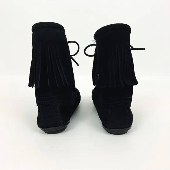 Vintage Minnetonka Fringed Lace-Up Suede Moccasin Boots