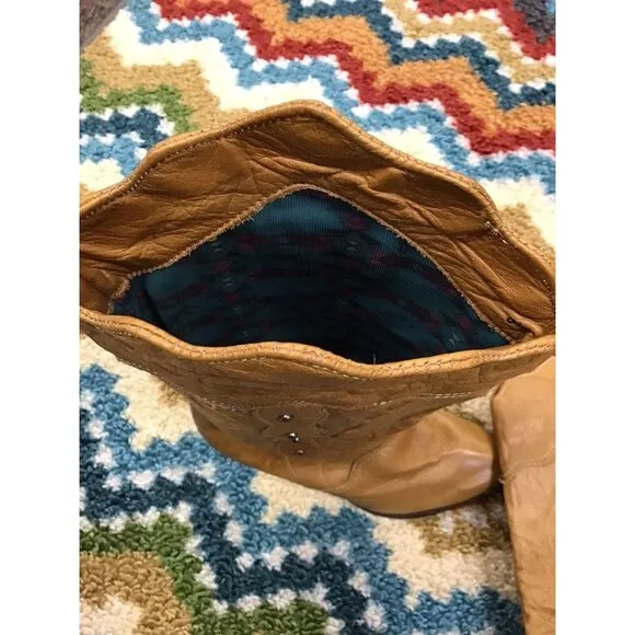 Vintage Sexy Light Brown Womans Zodiac 8.5 Leather High Healed Cowboy Boots