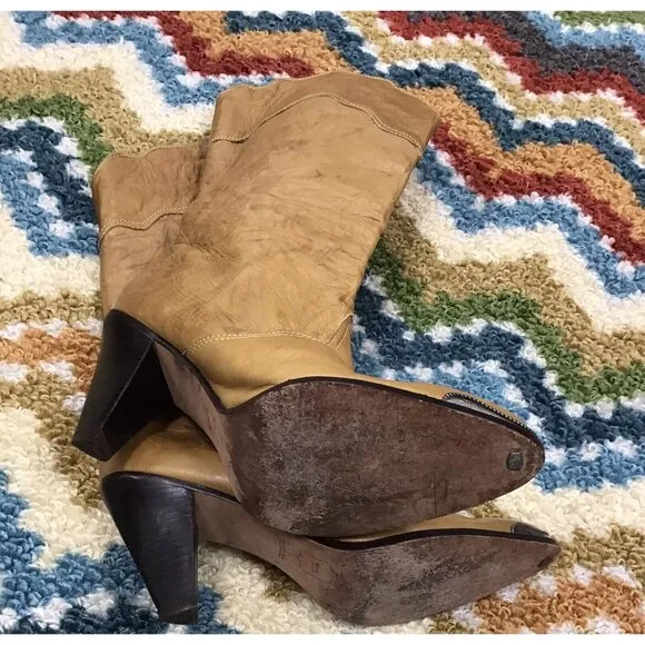 Vintage Sexy Light Brown Womans Zodiac 8.5 Leather High Healed Cowboy Boots