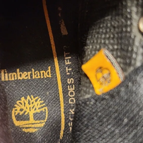 Vintage Timberland Boots. Unisex brown leather lace-up size 12 Y2K