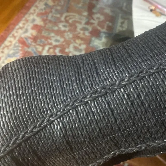 VINTAGE , unique,made in Madrid,SPAIN, just beautiful, leather inside.