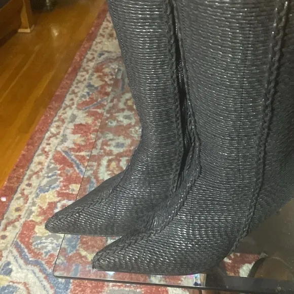 VINTAGE , unique,made in Madrid,SPAIN, just beautiful, leather inside.