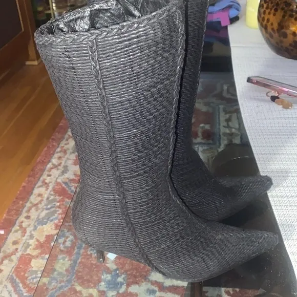 VINTAGE , unique,made in Madrid,SPAIN, just beautiful, leather inside.