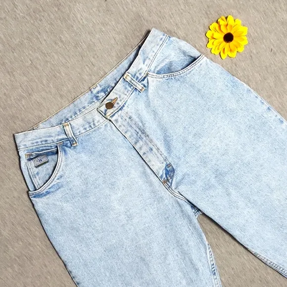 Vintage Wrangler Light Wash High Rise Tapered Leg Baggy Relaxed Mom Jeans