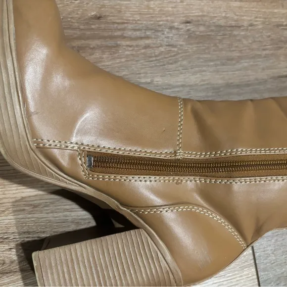 Vintage Y2K Bratz Tan Leather Chunky Heel Boots
