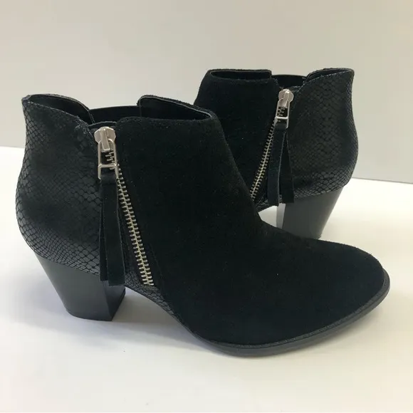 Vionic Anne black side zip booties.