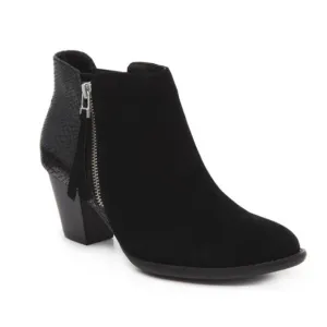Vionic Anne black side zip booties.